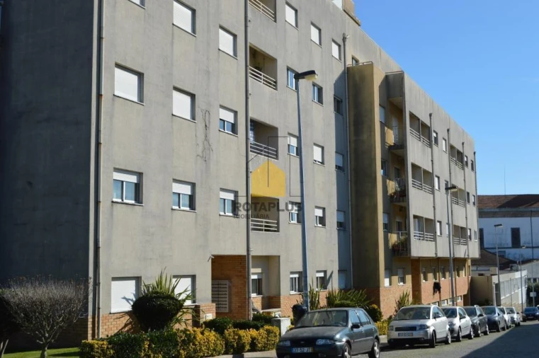 Apartamento T3 para Venda em Bonfim Foto 1