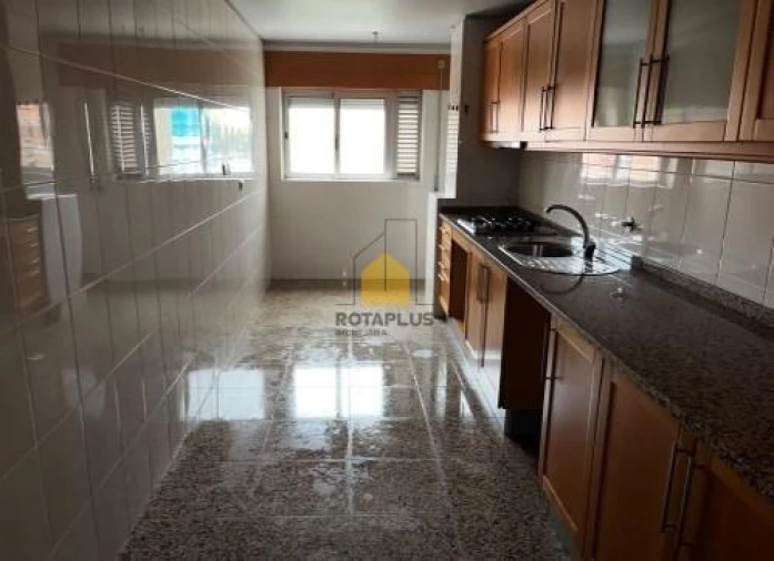 Apartamento T3 para Venda em Bonfim Foto 10