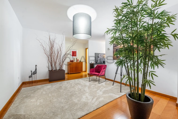 Apartamento T4 para Venda em Braga (Maximinos, Sé e Cividade) Foto 4