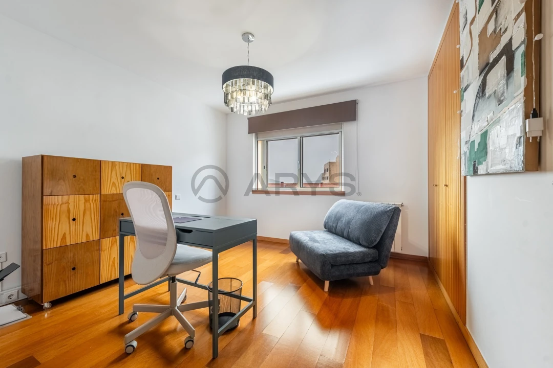 Apartamento T4 para Venda em Braga (Maximinos, Sé e Cividade) Foto 12