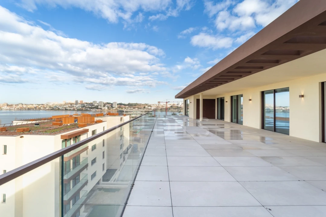 Apartamento T4 para Venda em Canidelo Foto 4