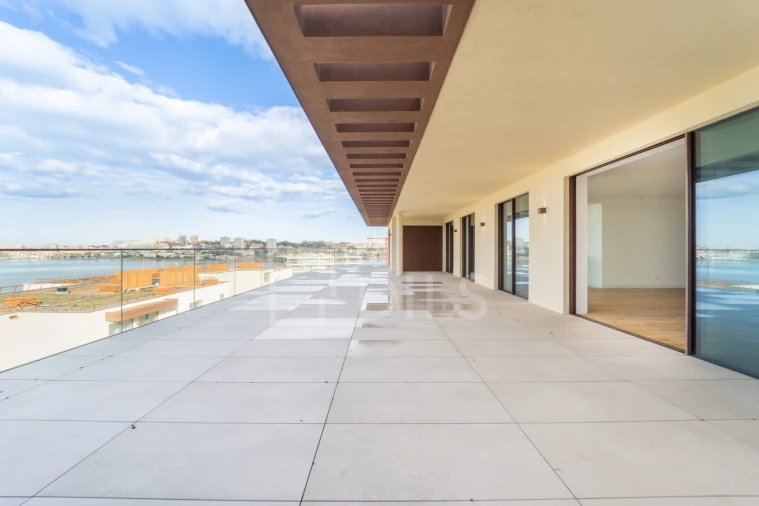 Apartamento T4 para Venda em Canidelo Foto 3