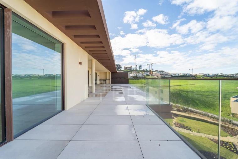 Apartamento T4 para Venda em Canidelo Foto 51