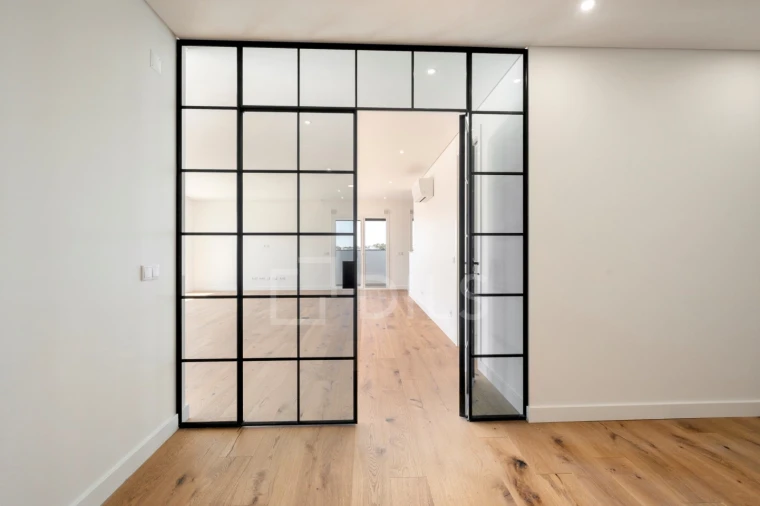 Apartamento T3 para Venda em Laranjeiro e Feijó Foto 4