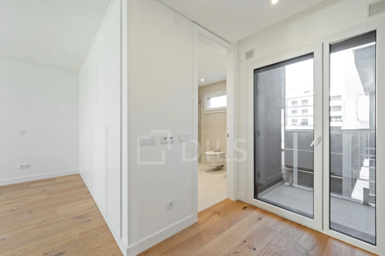 Apartamento T3 para Venda em Laranjeiro e Feijó Foto 21