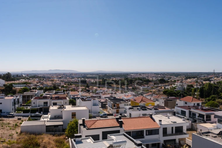 Apartamento T3 para Venda em Laranjeiro e Feijó Foto 37