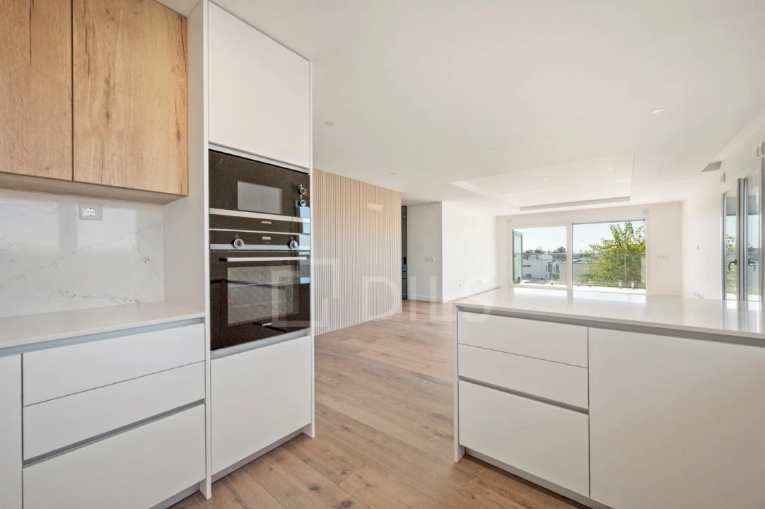 Apartamento T3 para Venda em Laranjeiro e Feijó Foto 2