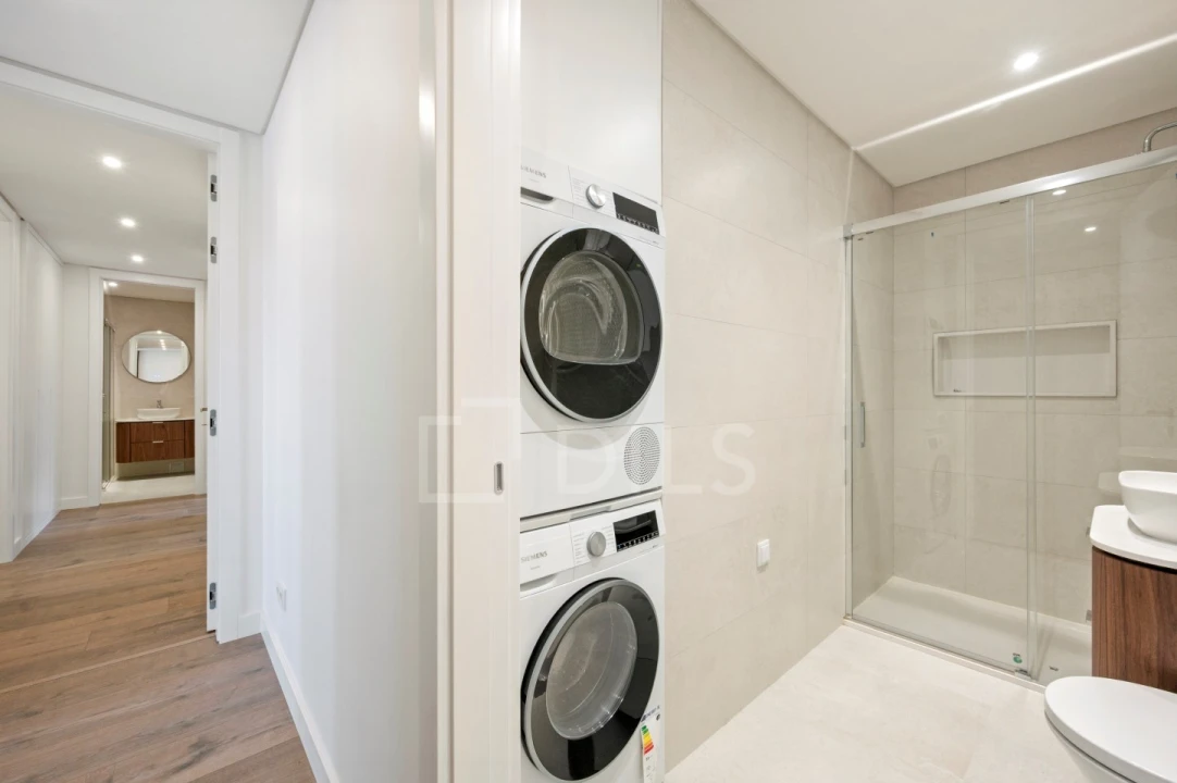 Apartamento T3 para Venda em Laranjeiro e Feijó Foto 28