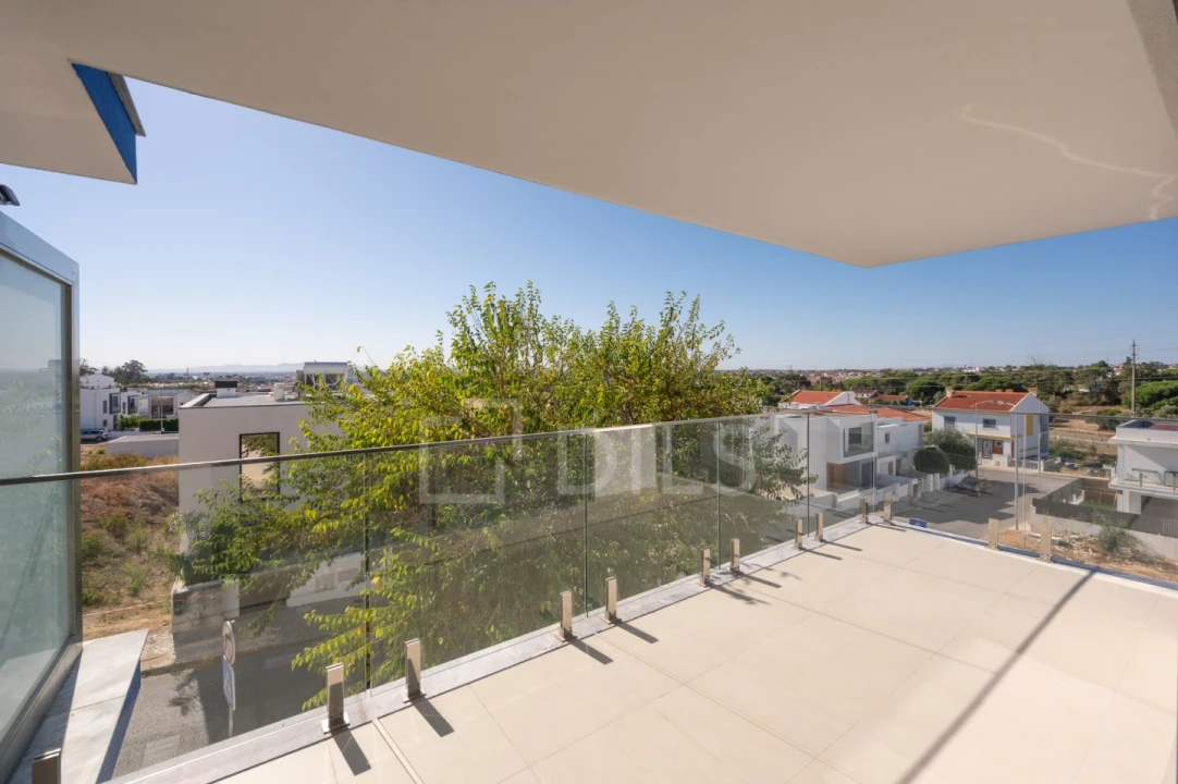 Apartamento T3 para Venda em Laranjeiro e Feijó Foto 33