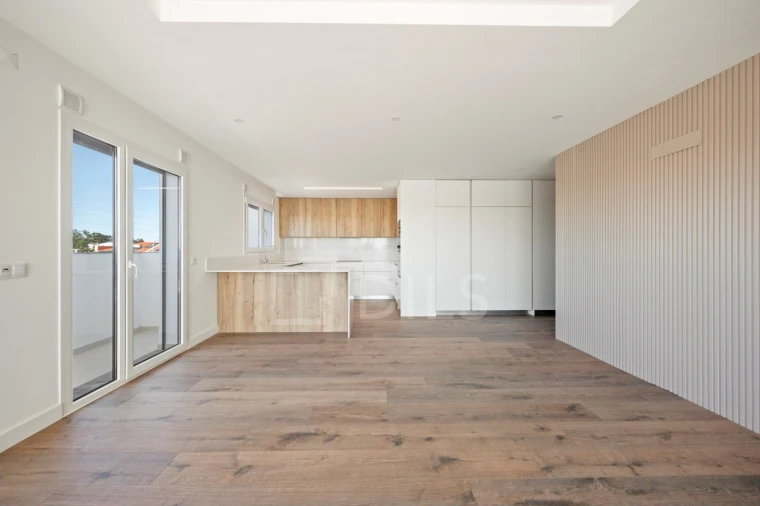 Apartamento T3 para Venda em Laranjeiro e Feijó Foto 3