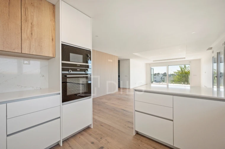 Apartamento T3 para Venda em Laranjeiro e Feijó Foto 2