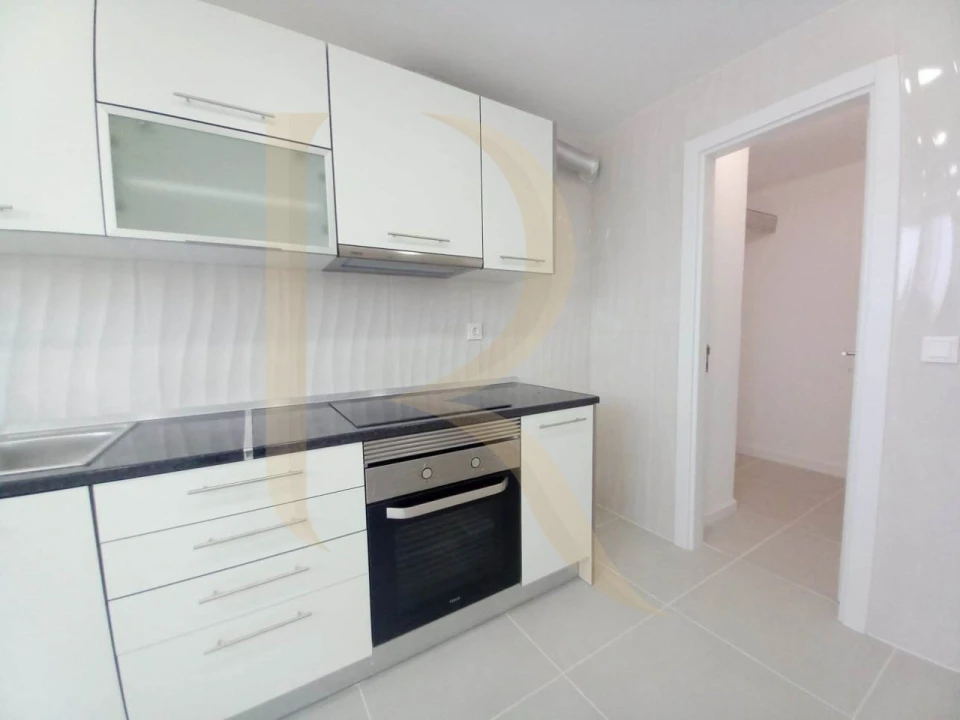 Apartamento T3 para Venda em Amora Foto 2