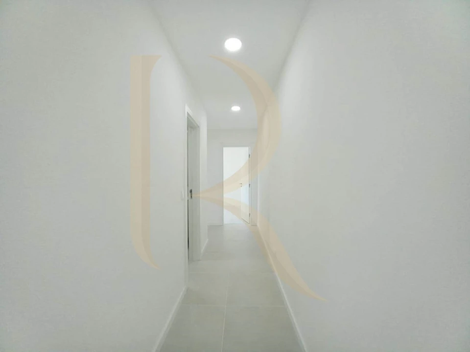 Apartamento T3 para Venda em Amora Foto 9