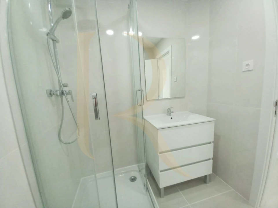 Apartamento T3 para Venda em Amora Foto 11