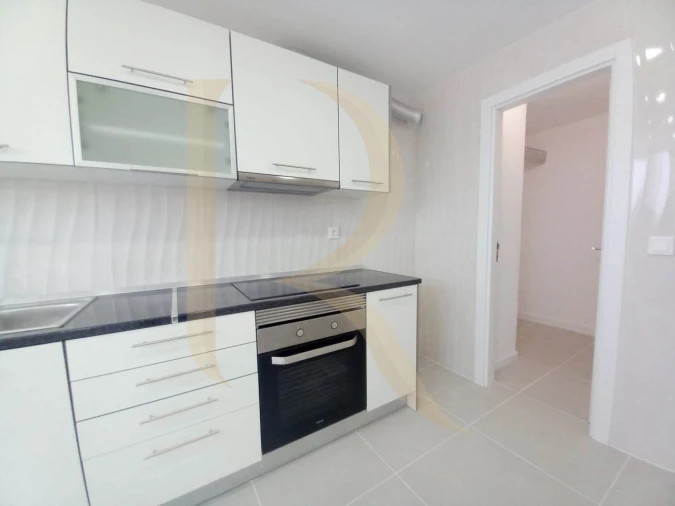 Apartamento T3 para Venda em Amora Foto 2