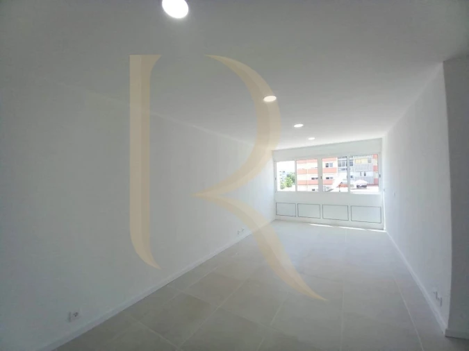 Apartamento T3 para Venda em Amora Foto 6