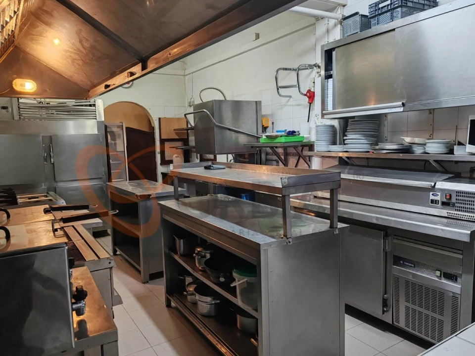 Negócio para Venda em Albufeira e Olhos de Água Foto 9