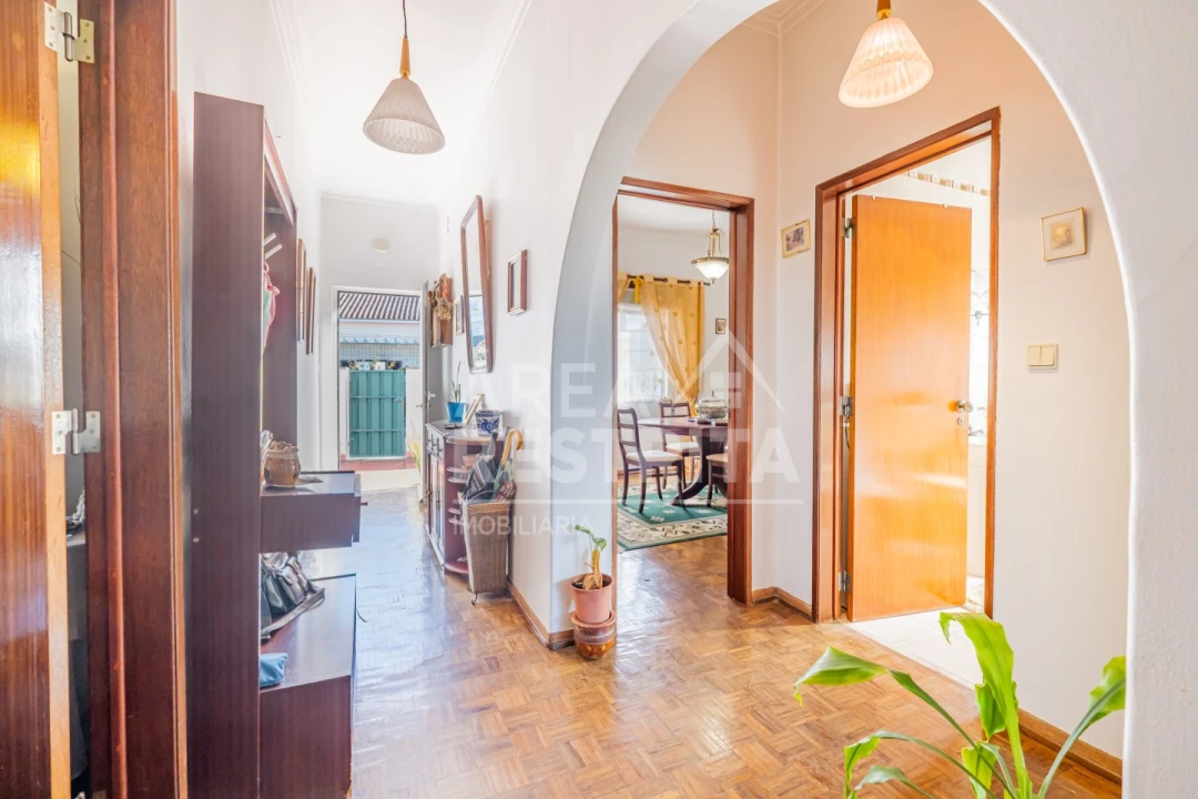 Moradia T3 para Venda em Corroios Foto 5