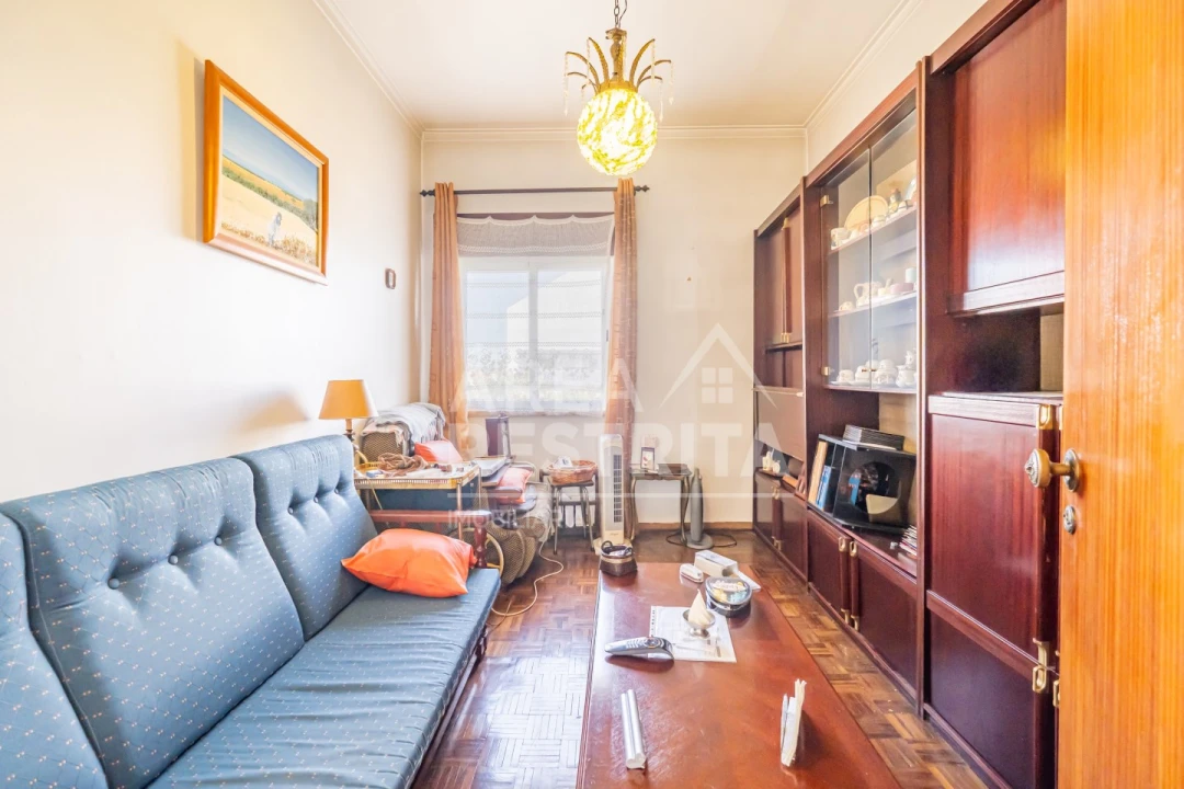 Moradia T3 para Venda em Corroios Foto 17