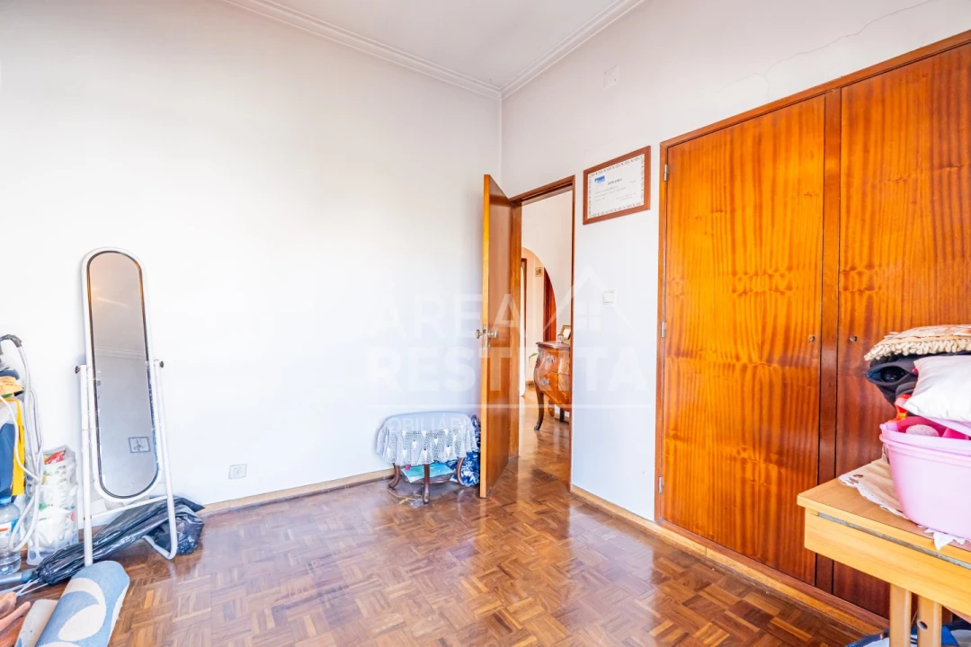 Moradia T3 para Venda em Corroios Foto 22