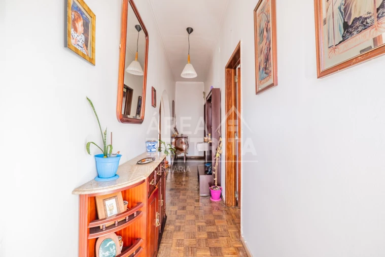 Moradia T3 para Venda em Corroios Foto 4