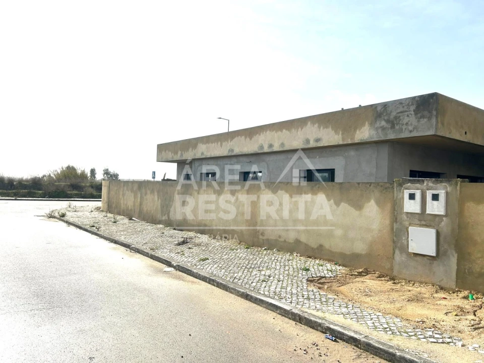 Moradia T4 para Venda em Quinta do Anjo Foto 5