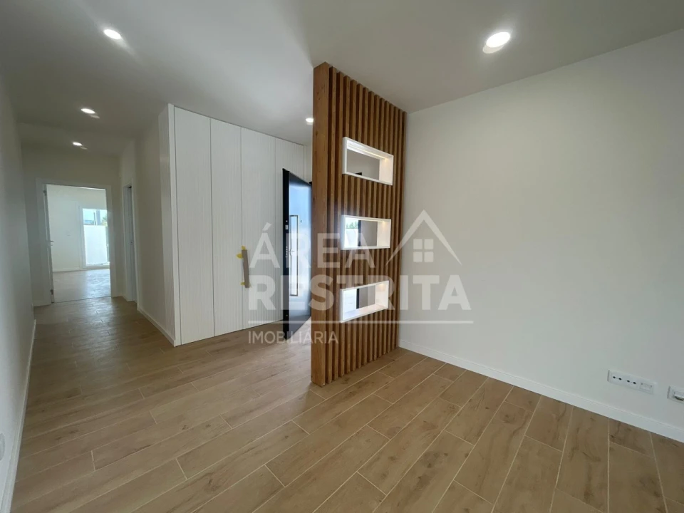 Moradia T4 para Venda em Quinta do Anjo Foto 20