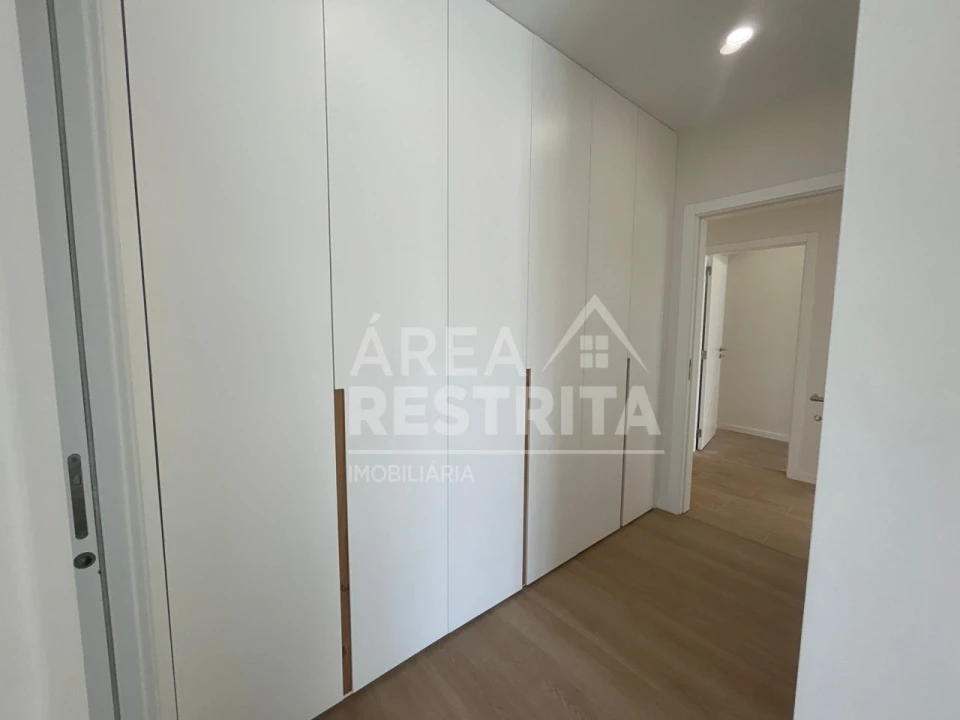 Moradia T4 para Venda em Quinta do Anjo Foto 27