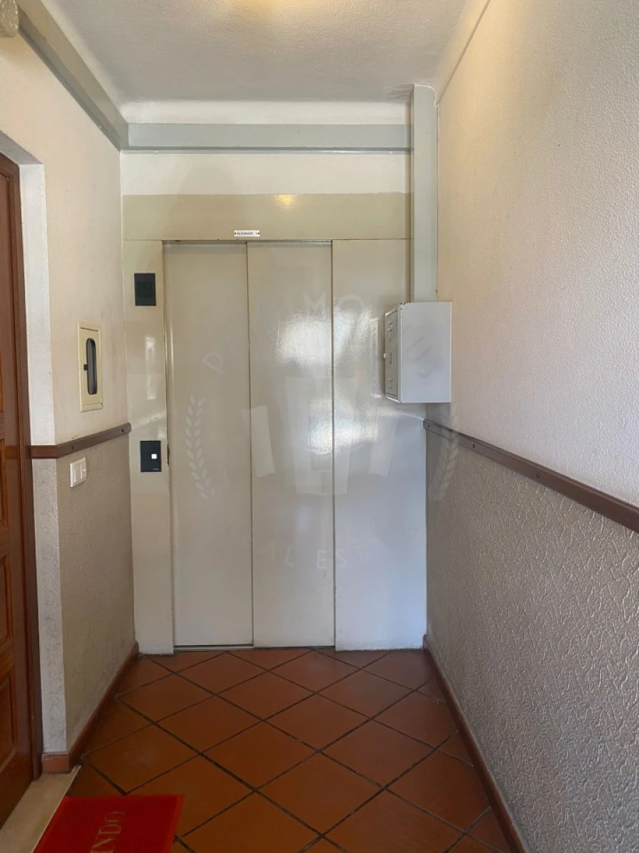 Apartamento T2 para Venda em Sines Foto 6