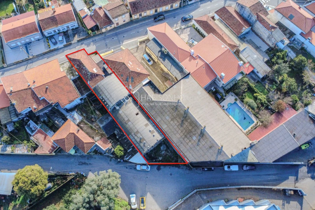 Armazém para Venda em Milheiros Foto 2