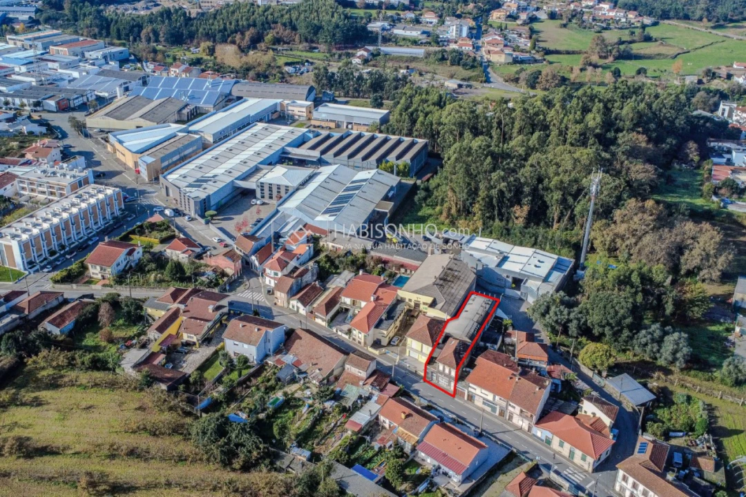 Armazém para Venda em Milheiros Foto 5