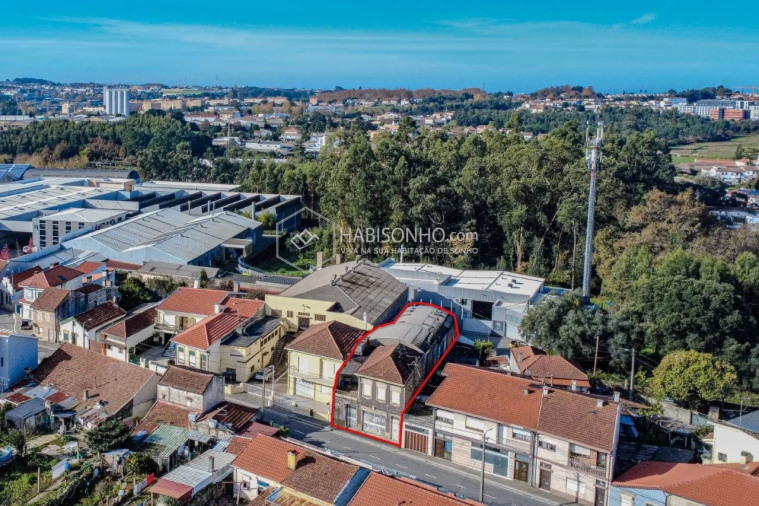 Armazém para Venda em Milheiros Foto 15