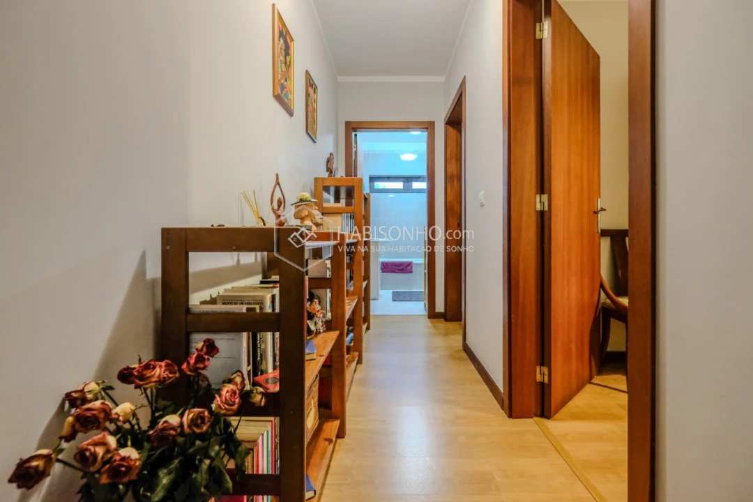 Apartamento T2 para Venda em Valongo Foto 12