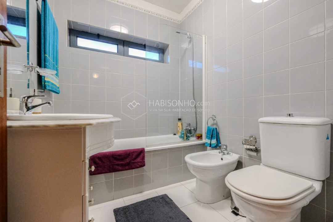 Apartamento T2 para Venda em Valongo Foto 17