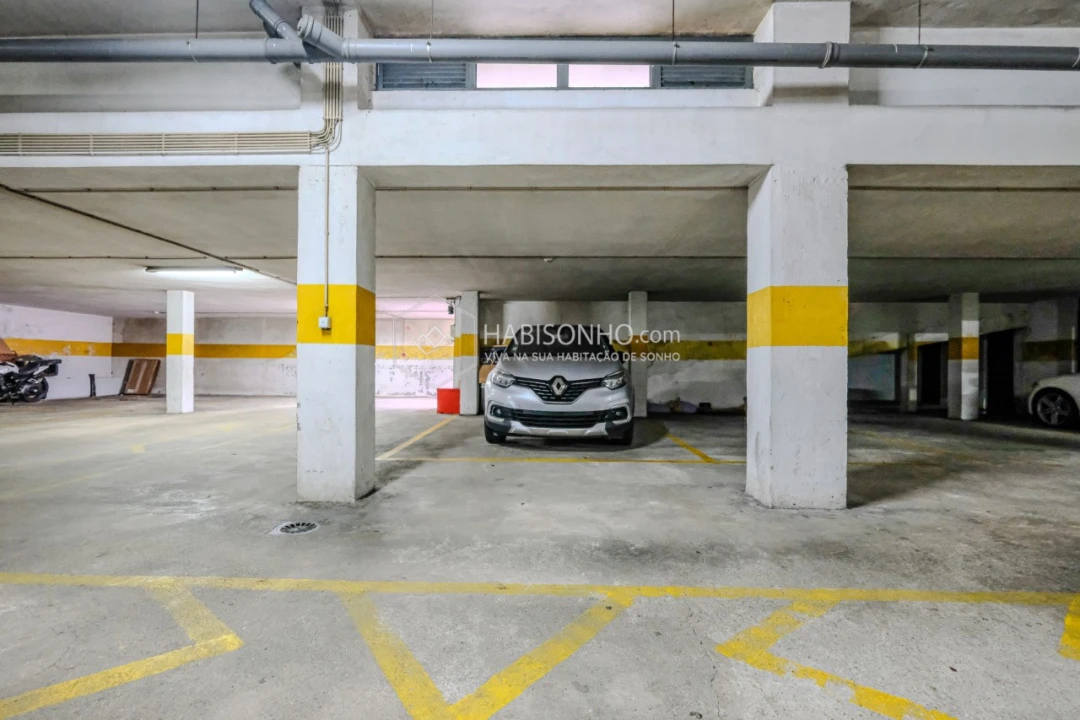 Apartamento T2 para Venda em Valongo Foto 22