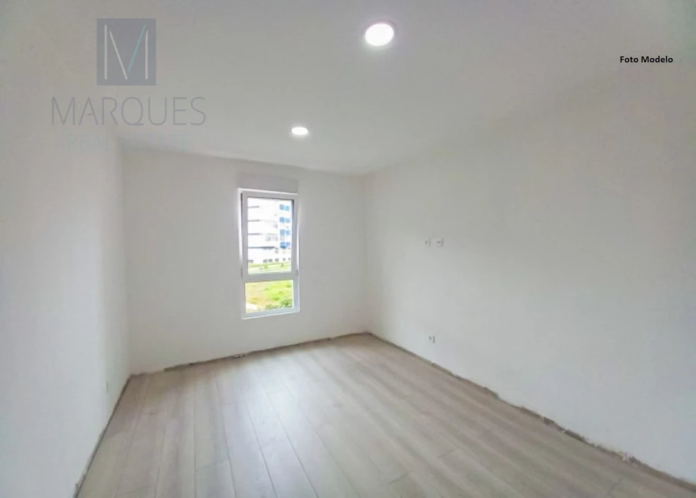 Apartamento T3 para Venda em Amora Foto 13