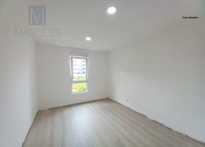 Apartamento T3 para Venda em Amora Foto 13