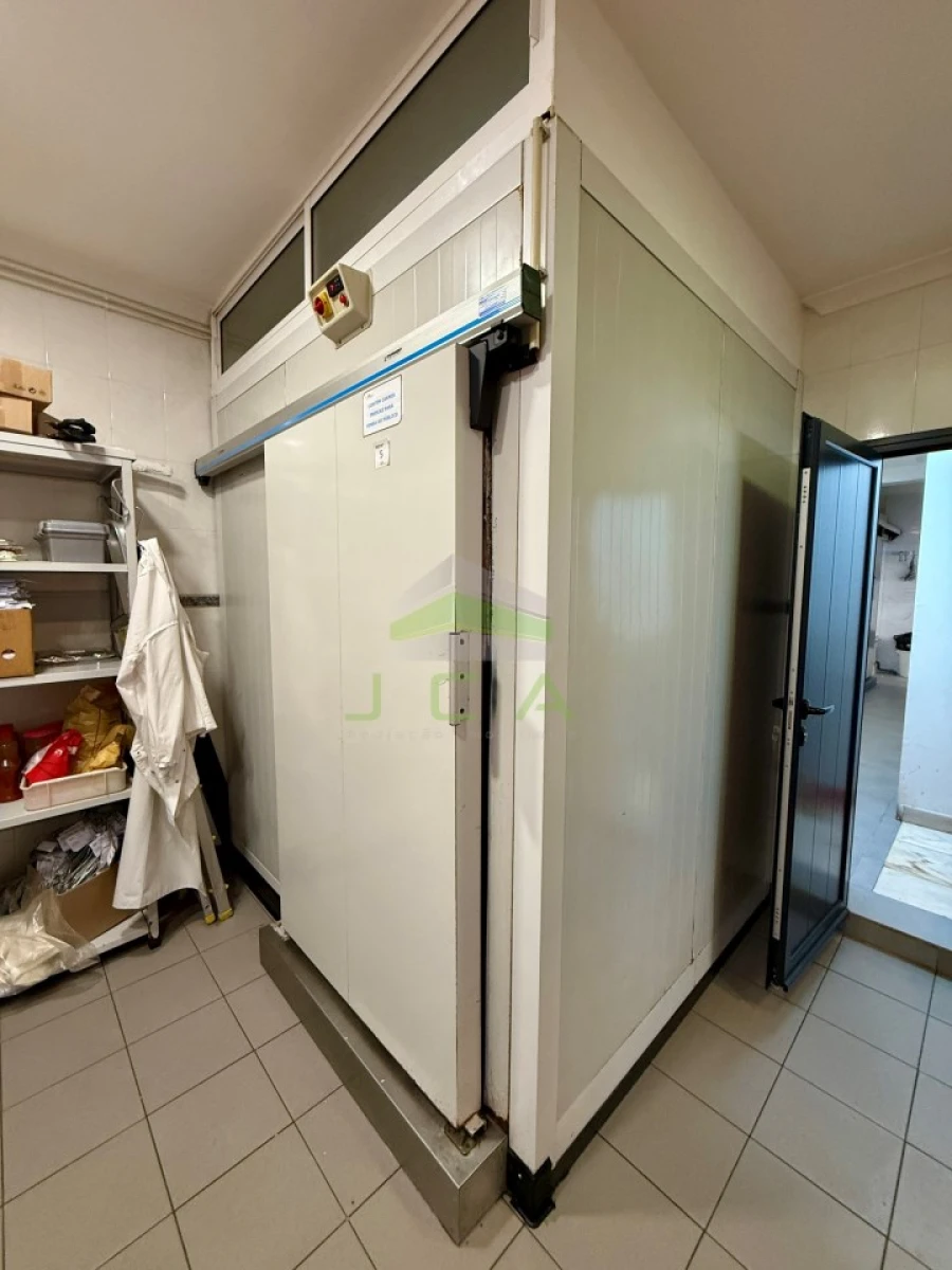 Loja para Cedência de Quotas em Milagres Foto 8