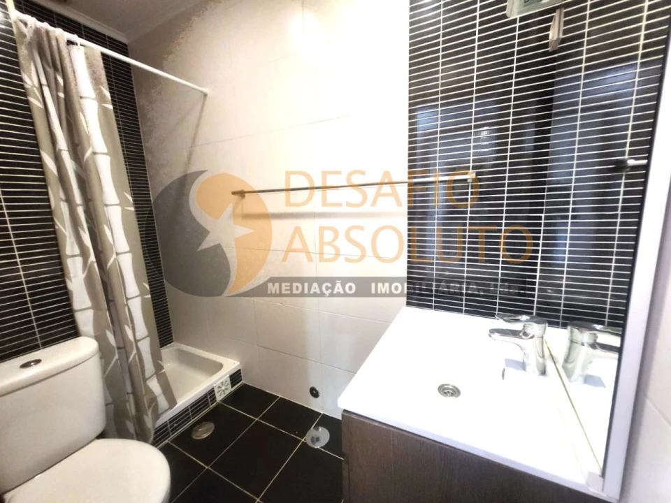 Apartamento T3 para Venda em Seixal, Arrentela e Aldeia de Paio Pires Foto 13