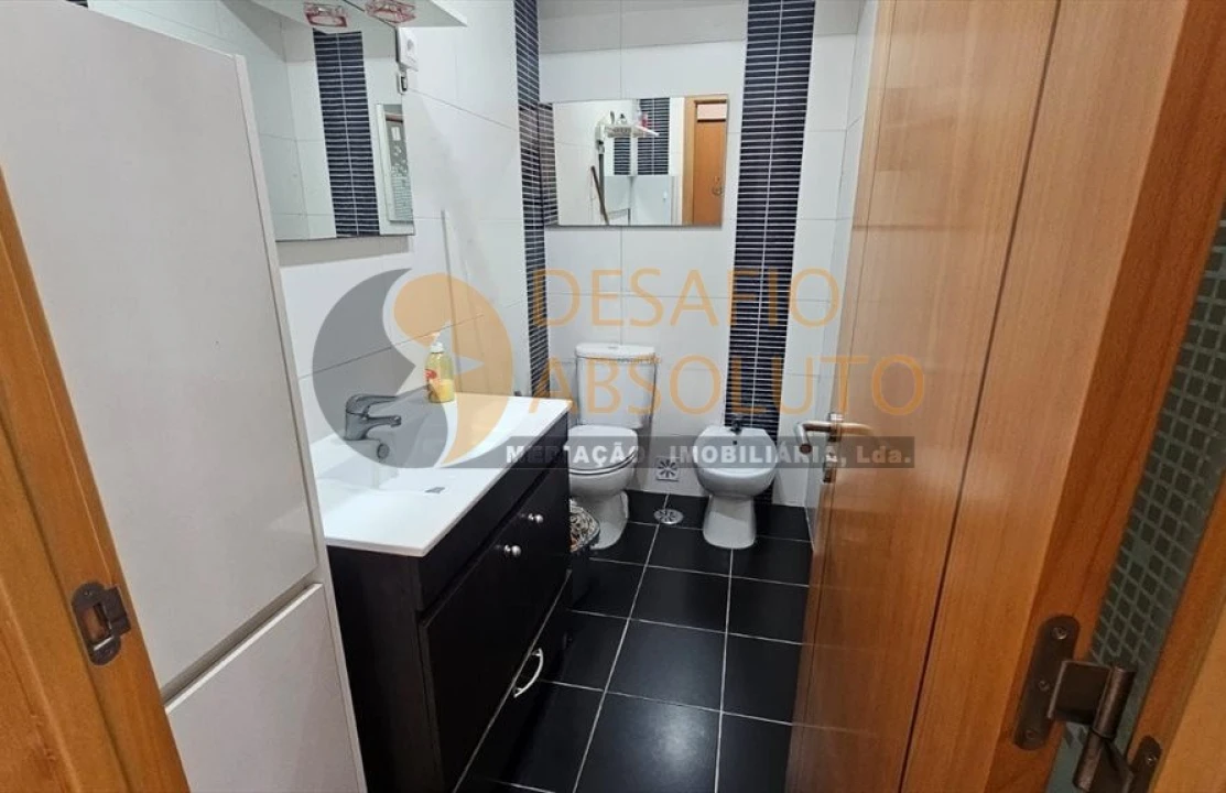 Apartamento T3 para Venda em Seixal, Arrentela e Aldeia de Paio Pires Foto 20