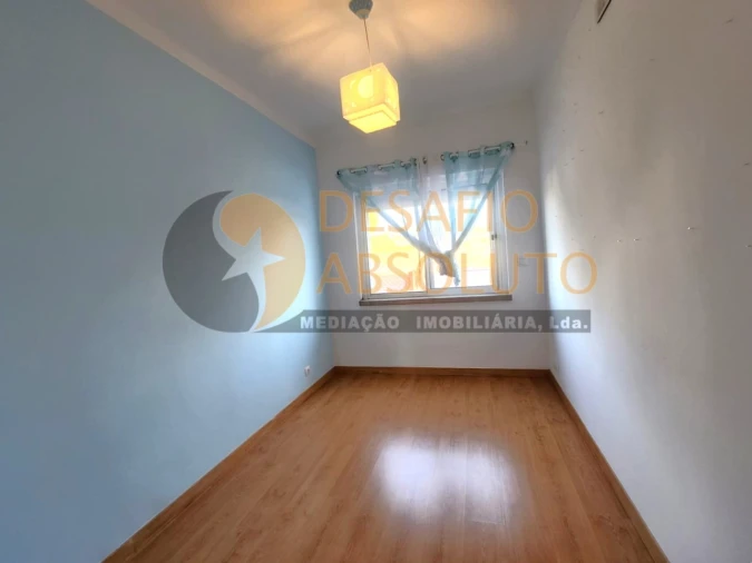 Apartamento T3 para Venda em Seixal, Arrentela e Aldeia de Paio Pires Foto 8