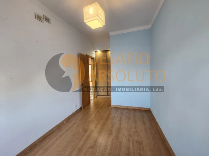 Apartamento T3 para Venda em Seixal, Arrentela e Aldeia de Paio Pires Foto 9