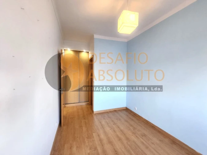 Apartamento T3 para Venda em Seixal, Arrentela e Aldeia de Paio Pires Foto 10