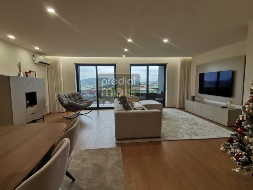 Moradia T3 para Venda em Gondifelos, Cavalões e Outiz Foto 7