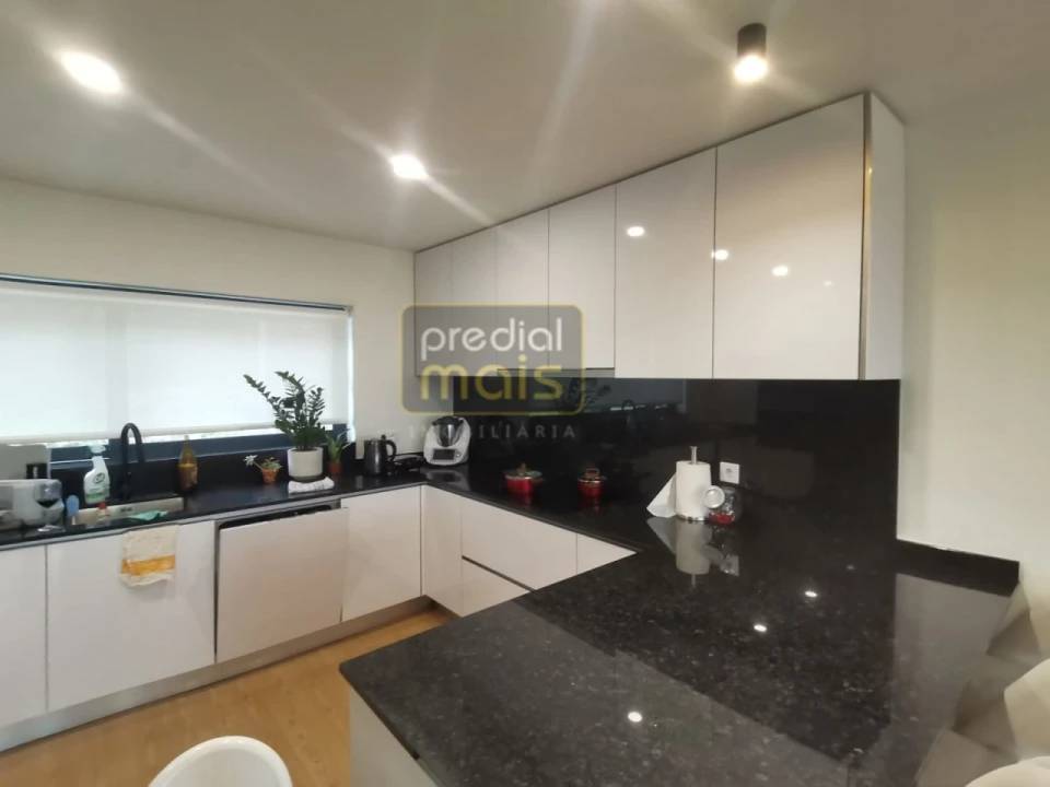 Moradia T3 para Venda em Gondifelos, Cavalões e Outiz Foto 11