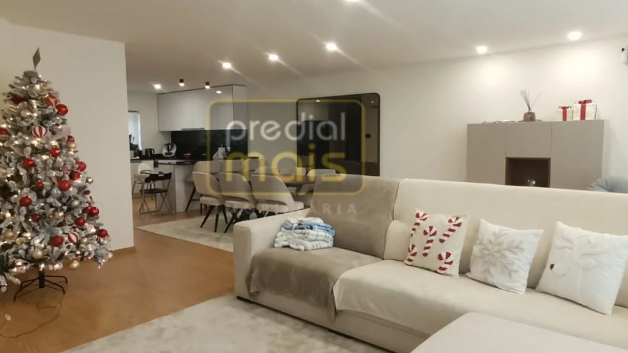 Moradia T3 para Venda em Gondifelos, Cavalões e Outiz