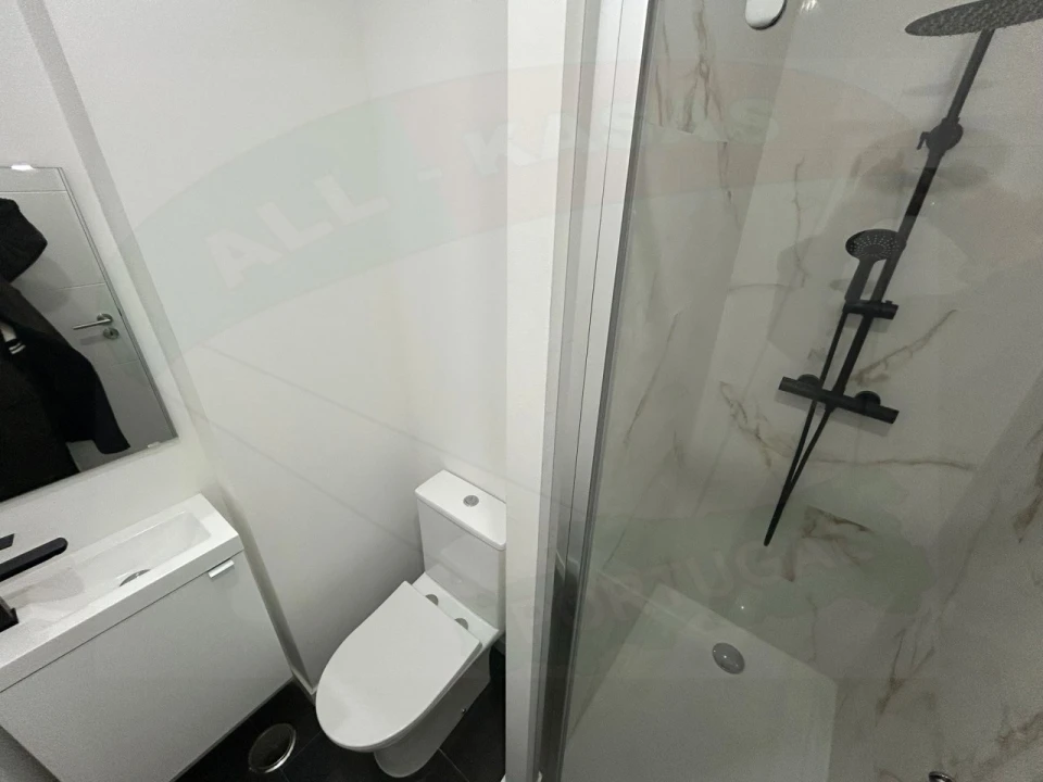 Apartamento T4 para Venda em Águas Livres Foto 8