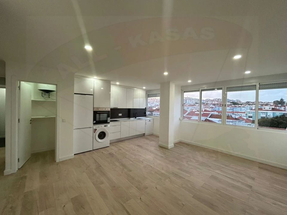 Apartamento T4 para Venda em Águas Livres Foto 1