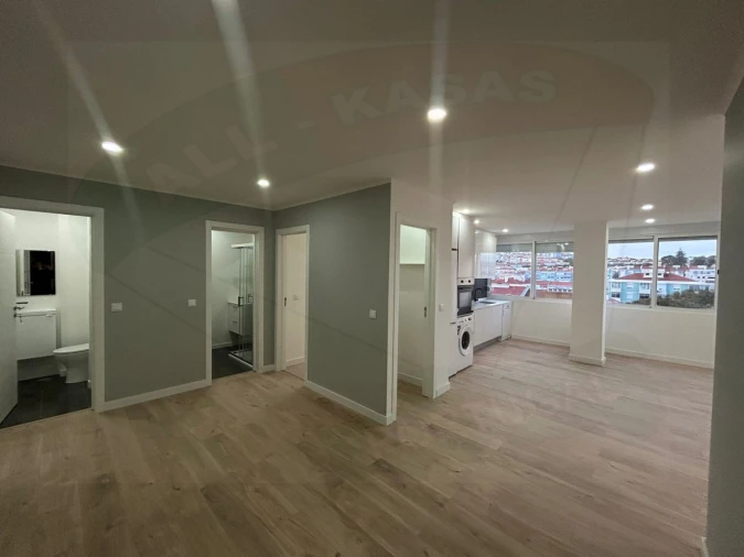 Apartamento T4 para Venda em Águas Livres Foto 2