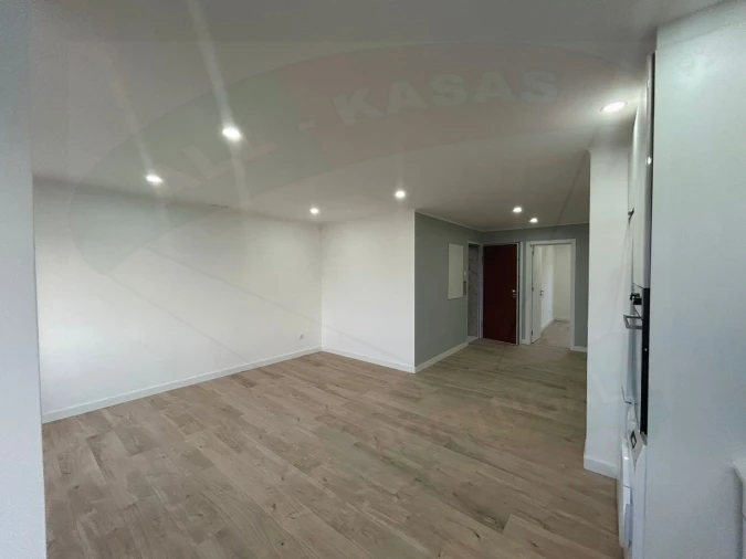 Apartamento T4 para Venda em Águas Livres Foto 6